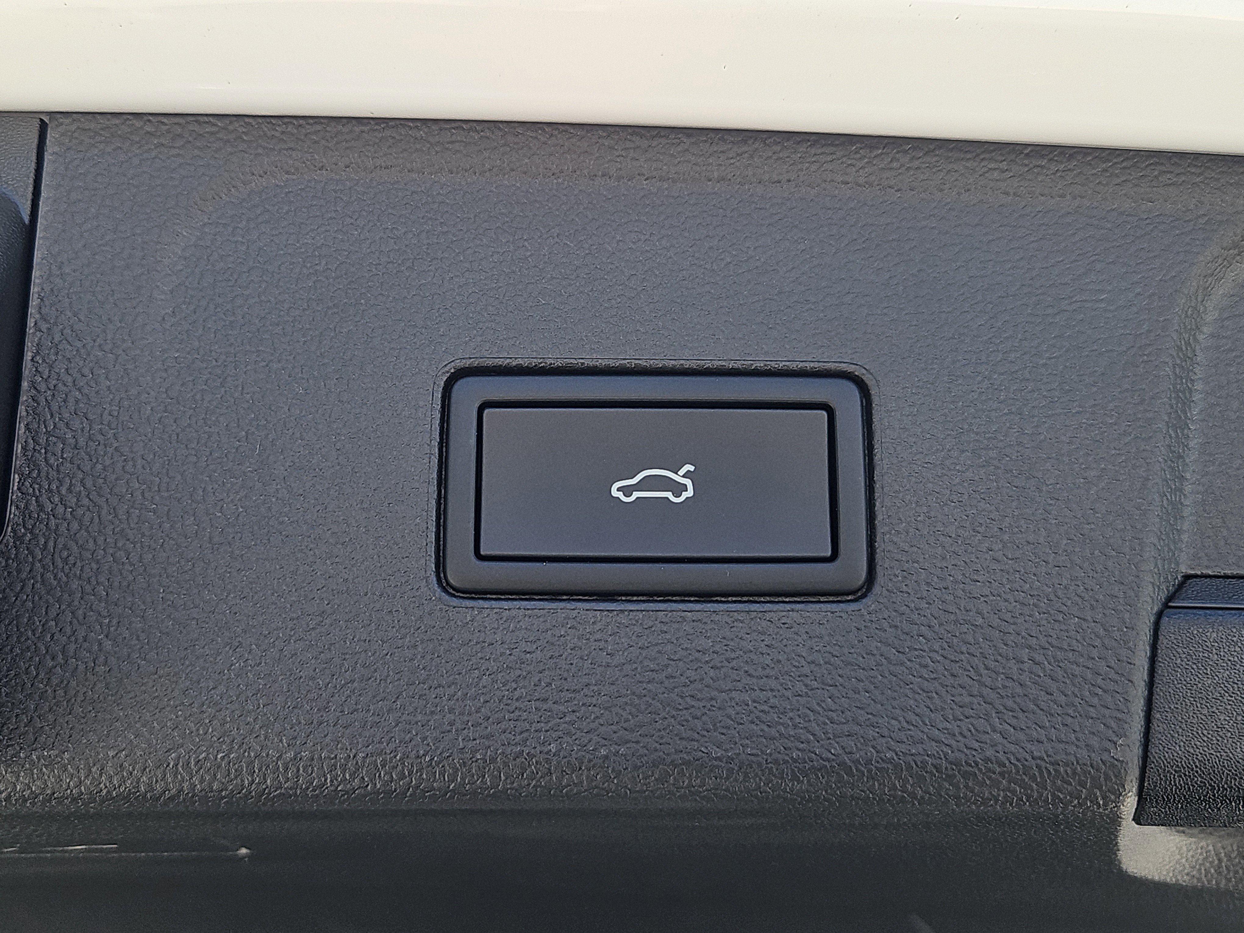 New 2026 Volkswagen Atlas Peak Edition AWD/4WD image 13