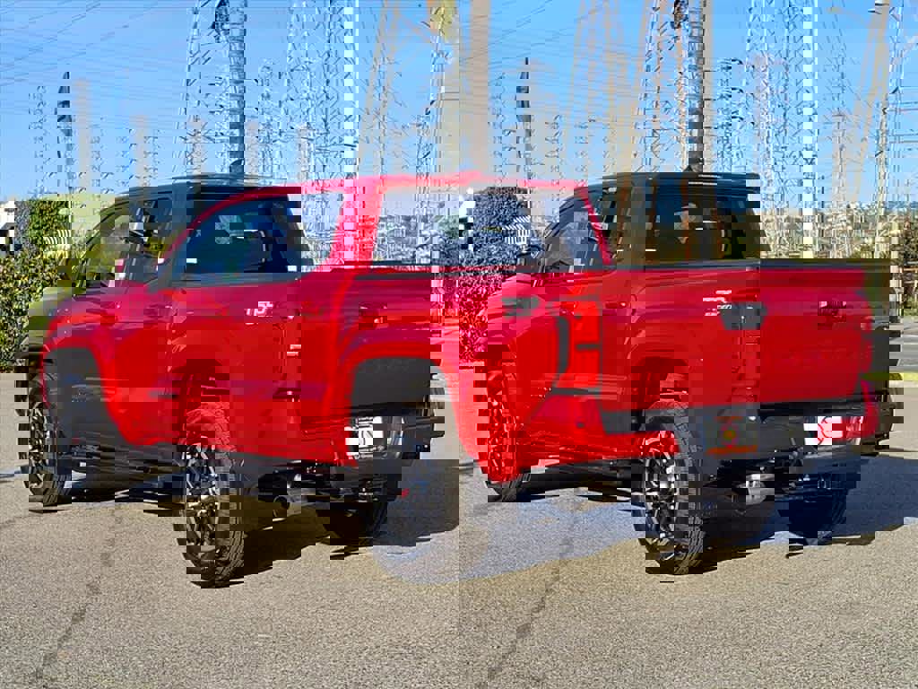 Used 2025 Toyota Tacoma TRD Sport image 4