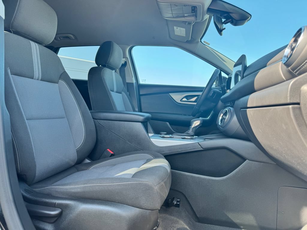 Used 2025 Chevrolet Blazer LT FWD image 10