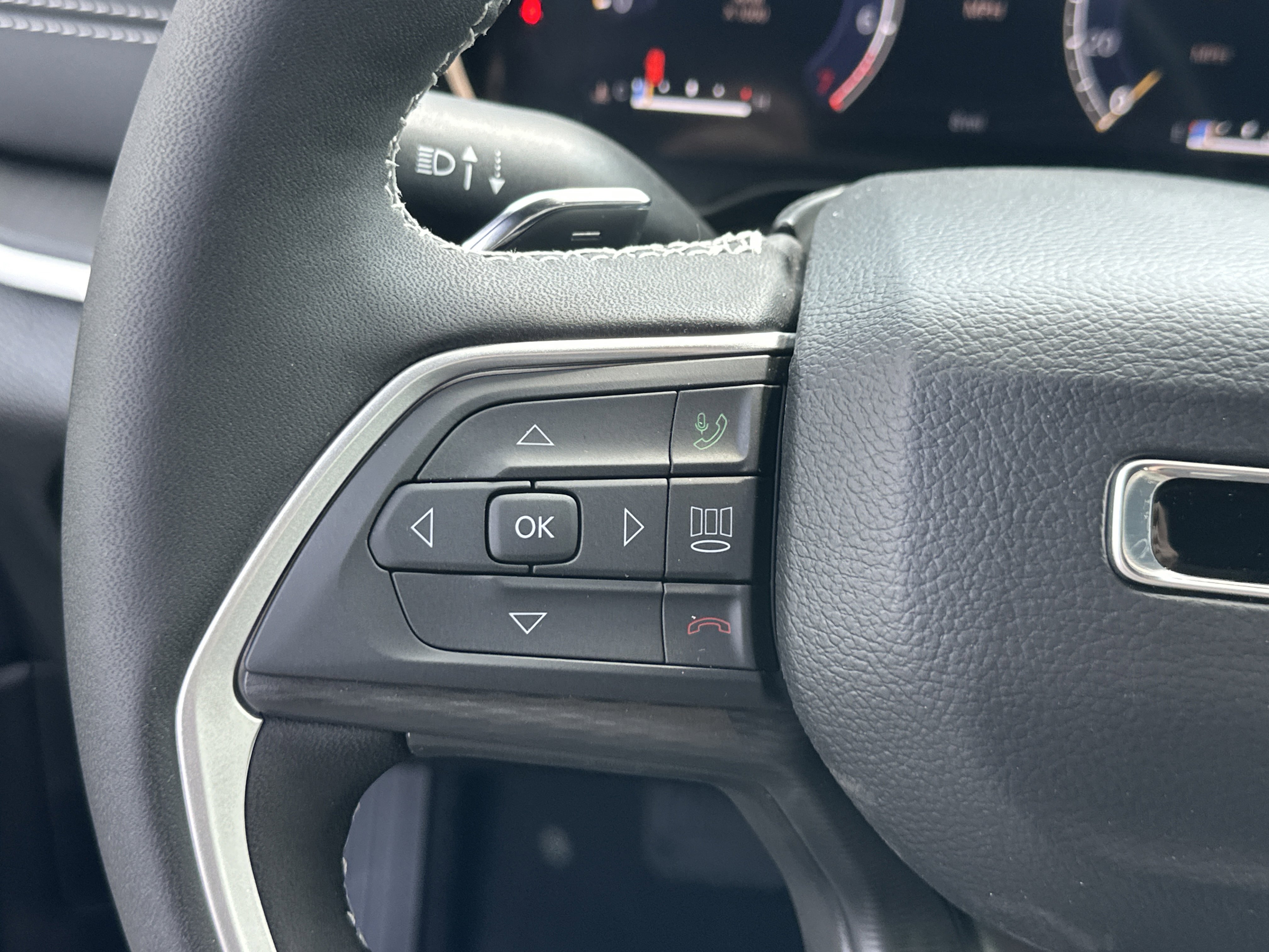 New 2026 Jeep Grand Cherokee Laredo AWD/4WD image 10