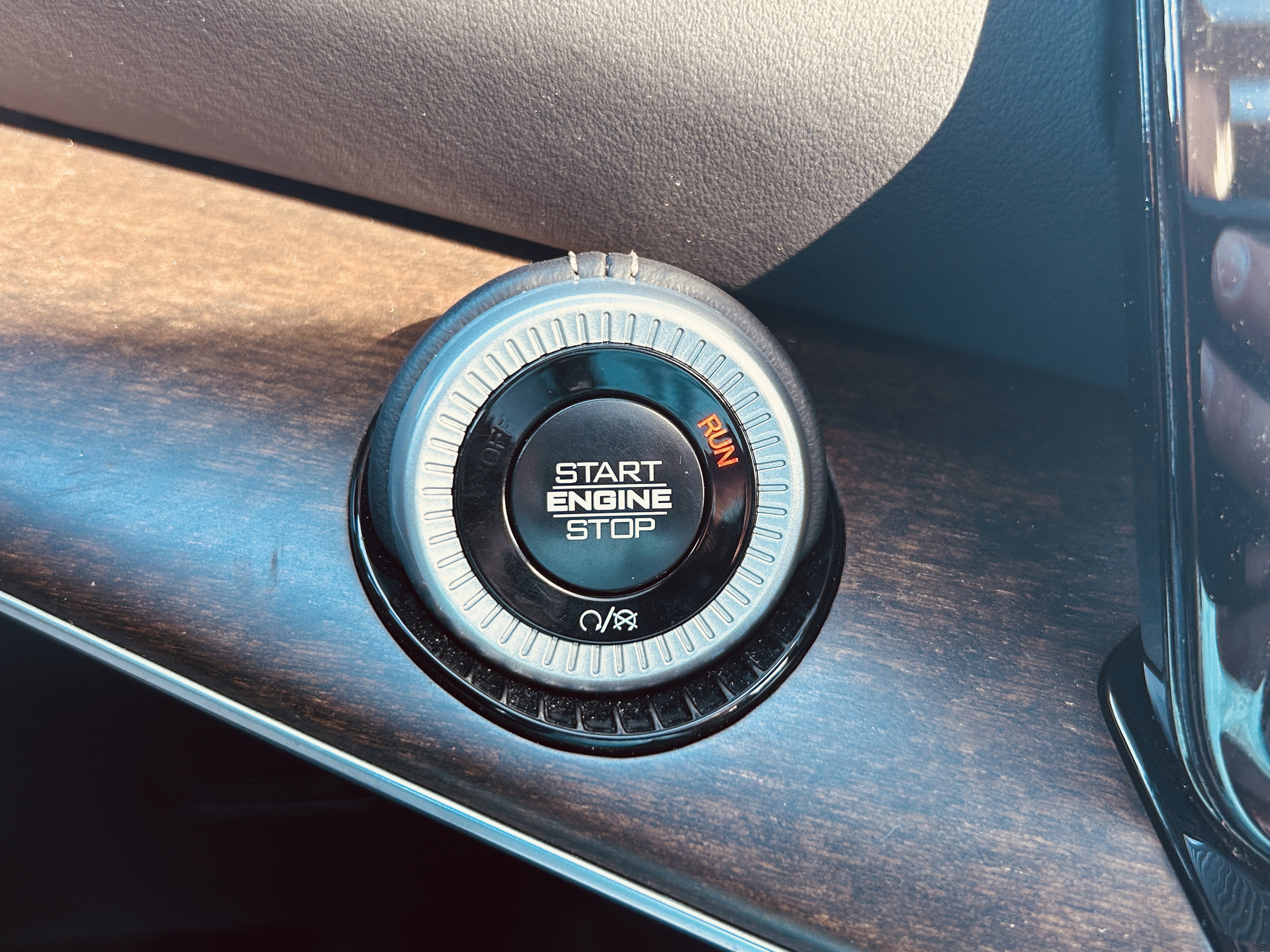 Used 2024 Jeep Grand Wagoneer L Base image 19