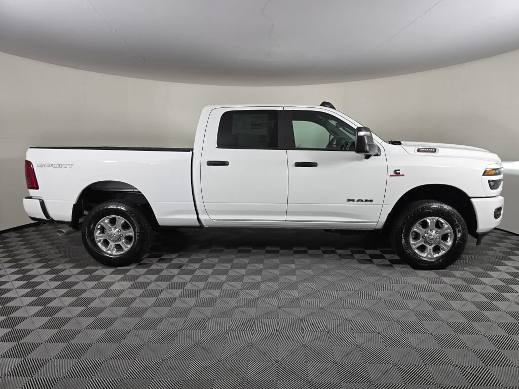 New 2026 RAM 3500 Big Horn AWD/4WD image 3
