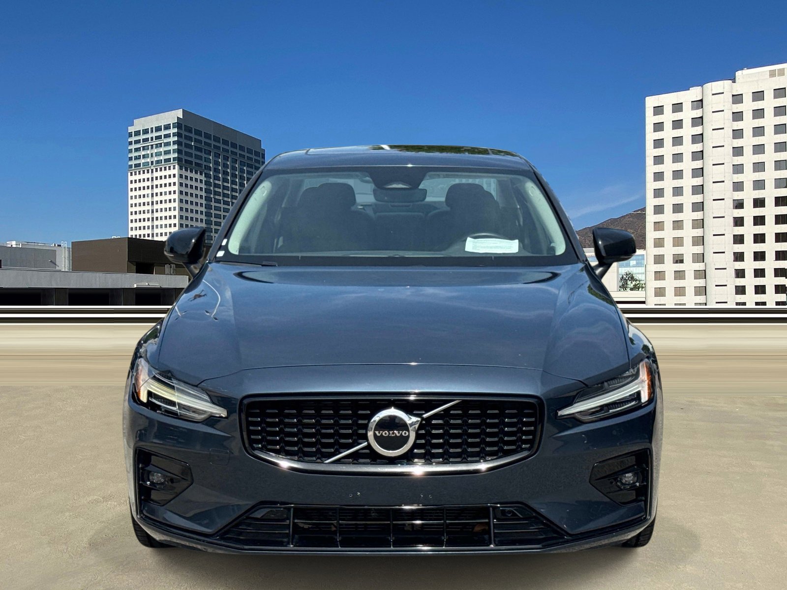 Used 2024 Volvo S60 B5 Core image 2