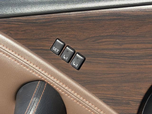 Used 2019 Nissan Armada Platinum w/ Captain's Chairs Package RWD image 19