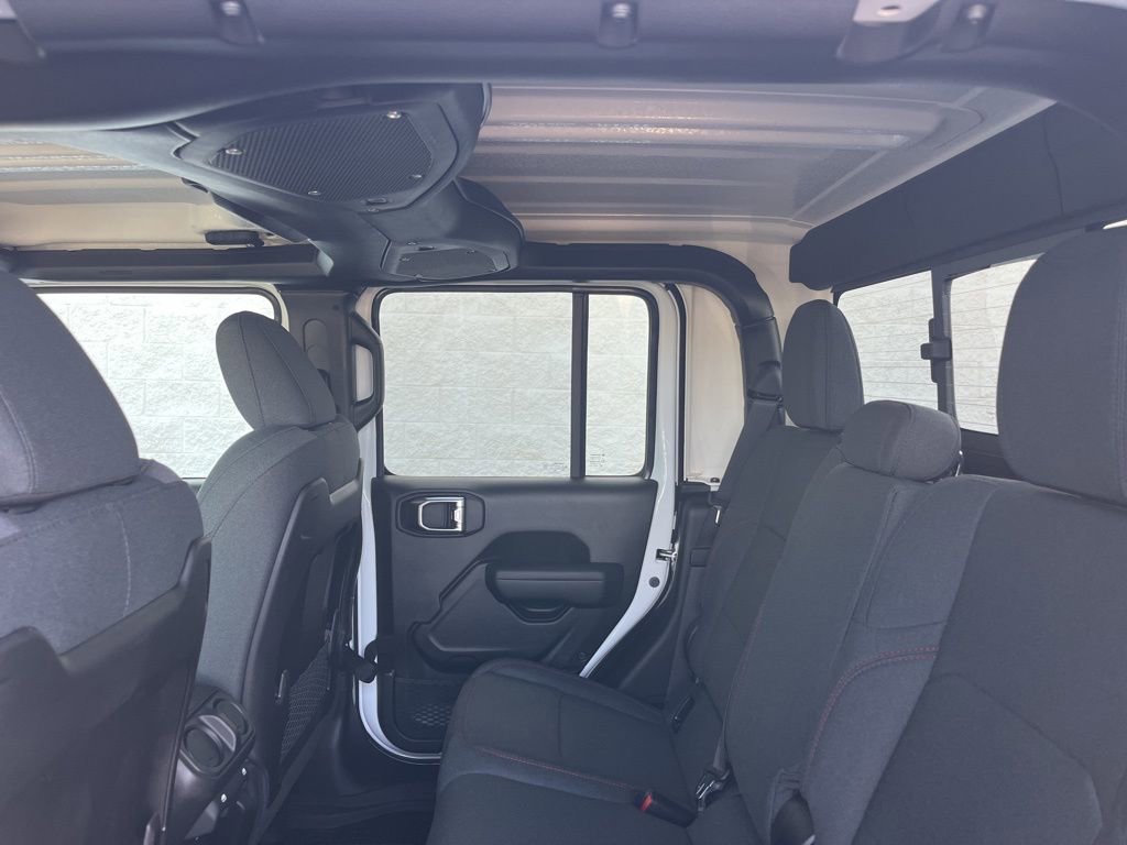 New 2025 Jeep Gladiator Rubicon w/ Convenience Group image 28