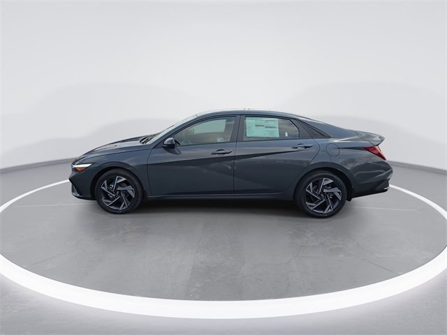 New 2025 Hyundai Elantra SEL image 5