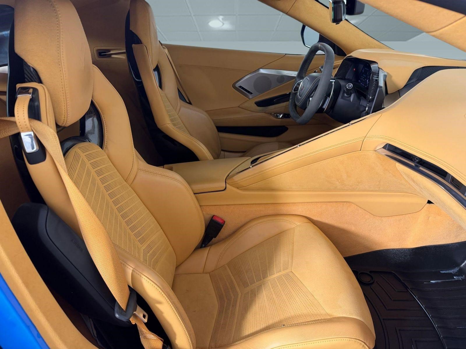 Used 2020 Chevrolet Corvette Stingray Premium Cpe w/ 3LT Preferred Equipment Group image 19