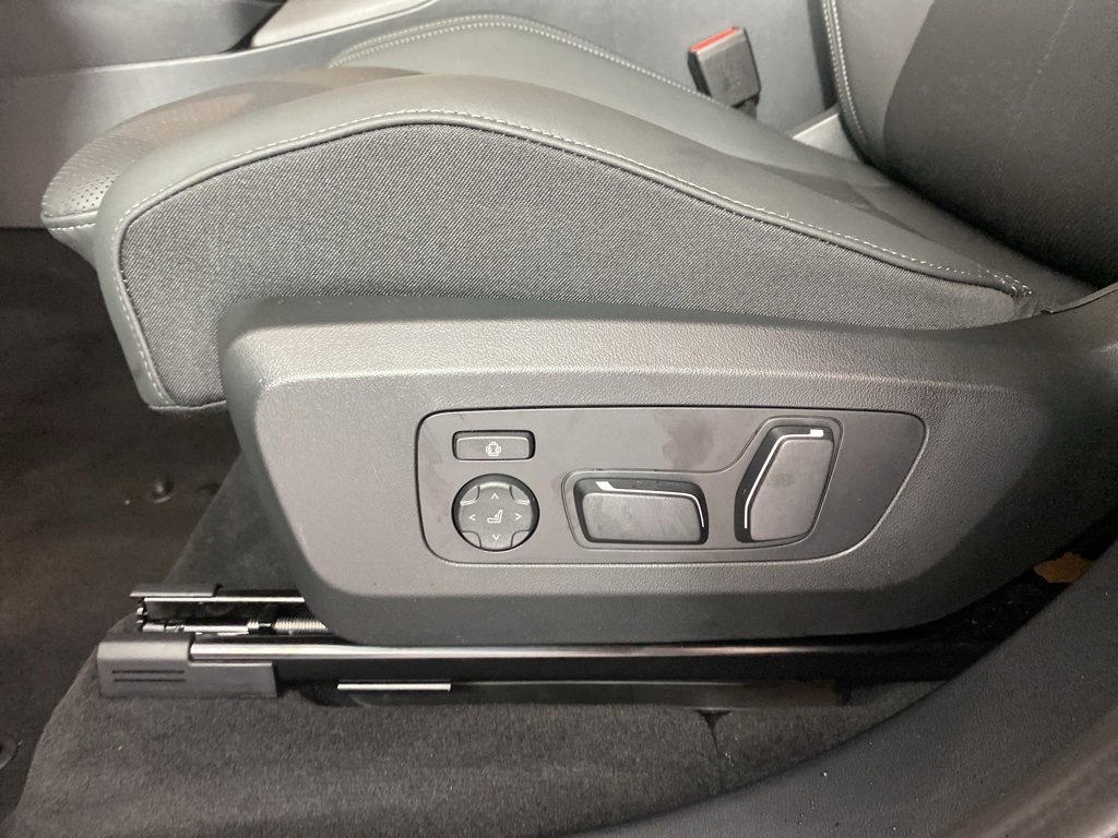 Used 2025 BMW X3 xDrive30i w/ Premium Package image 7