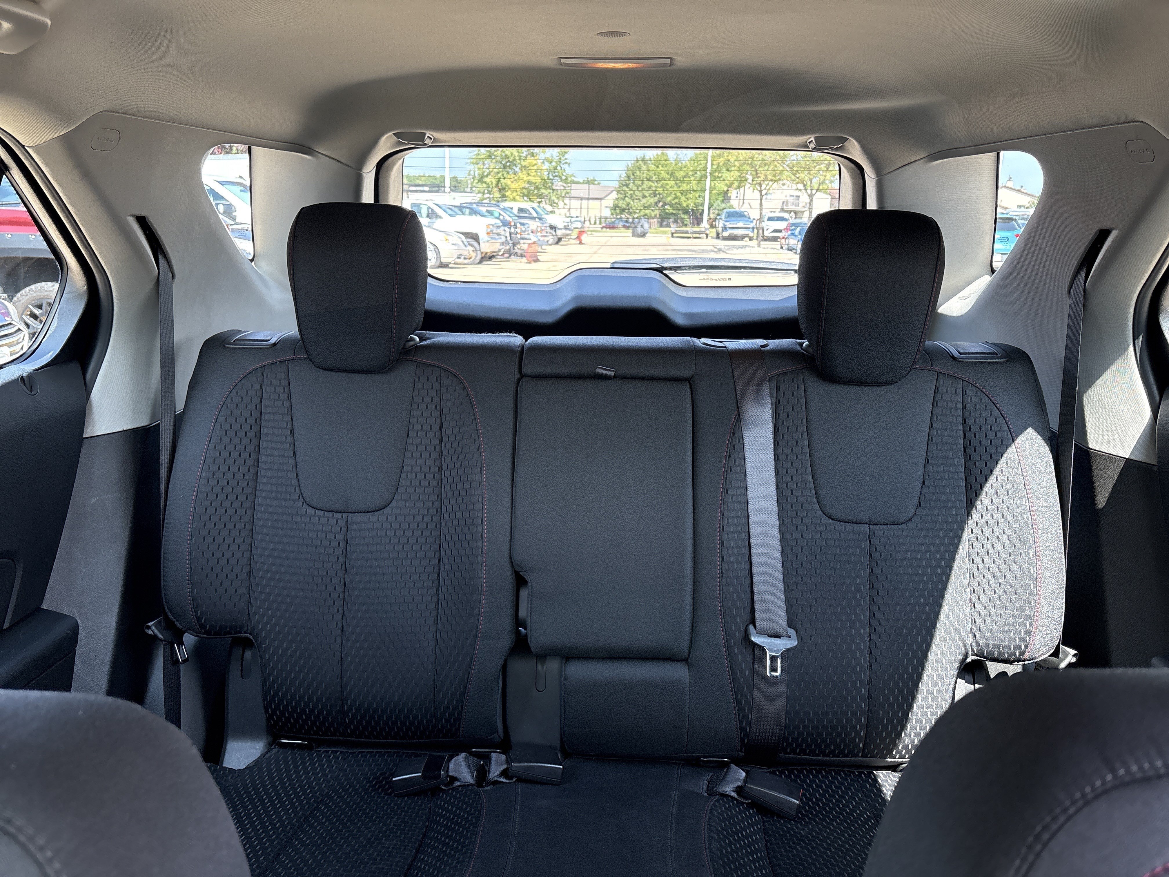 Used 2015 Chevrolet Equinox LS FWD image 16