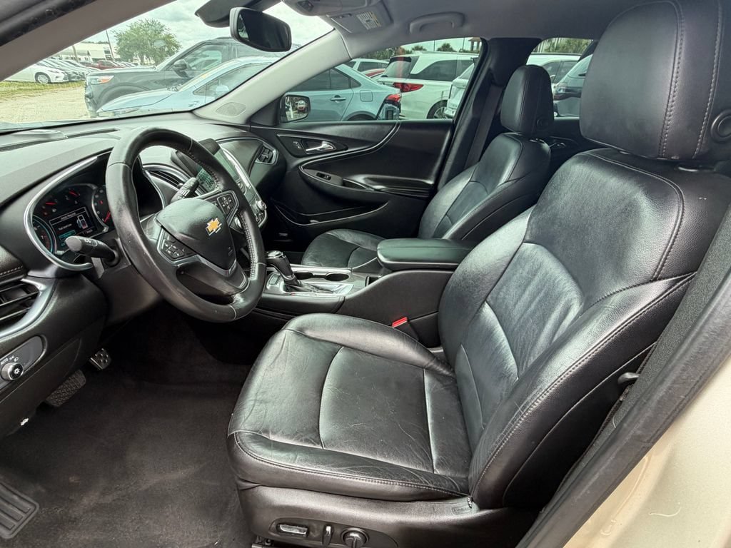 Used 2016 Chevrolet Malibu LT w/ Leather Package FWD image 18
