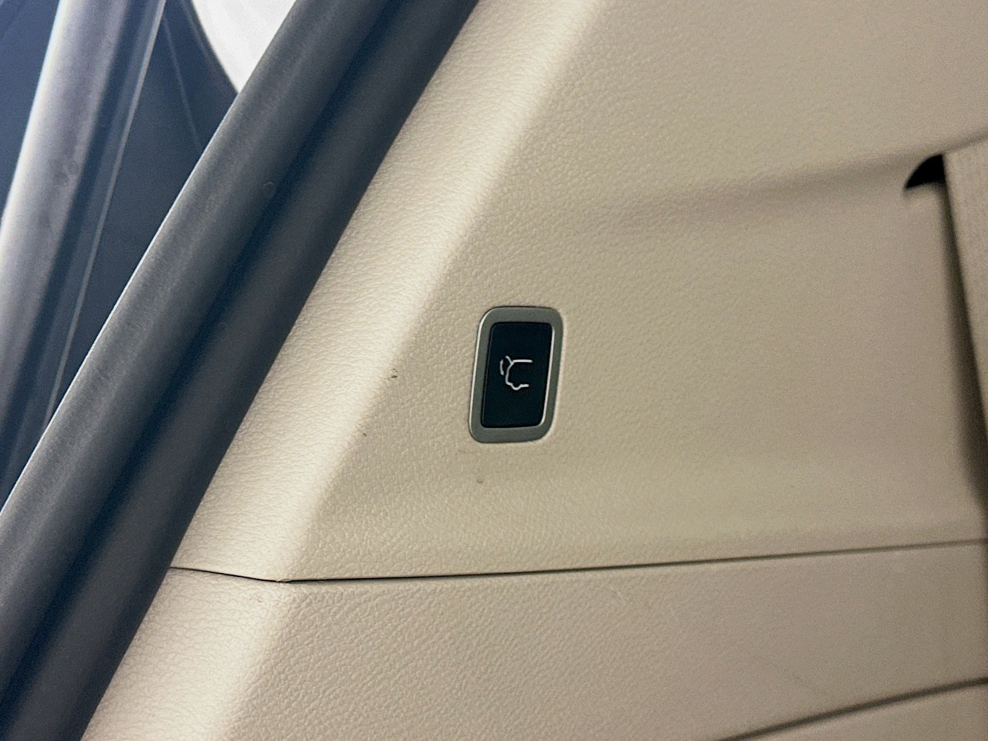 Used 2024 Chrysler Pacifica Touring-L image 31