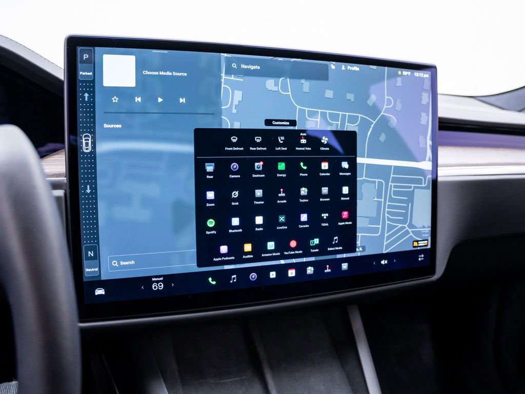 Used 2021 Tesla Model S Plaid image 23