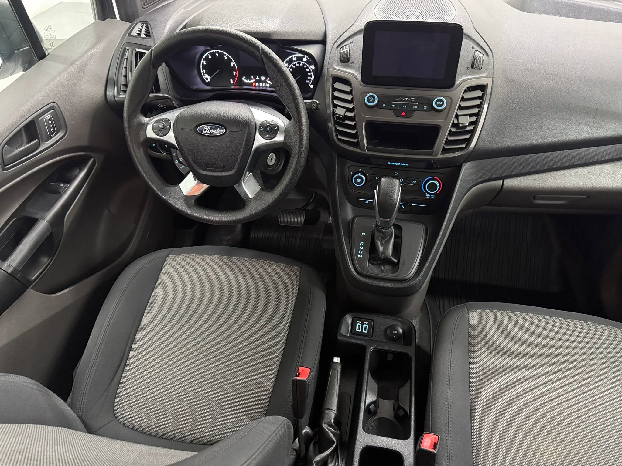 Used 2020 Ford Transit Connect XL image 27
