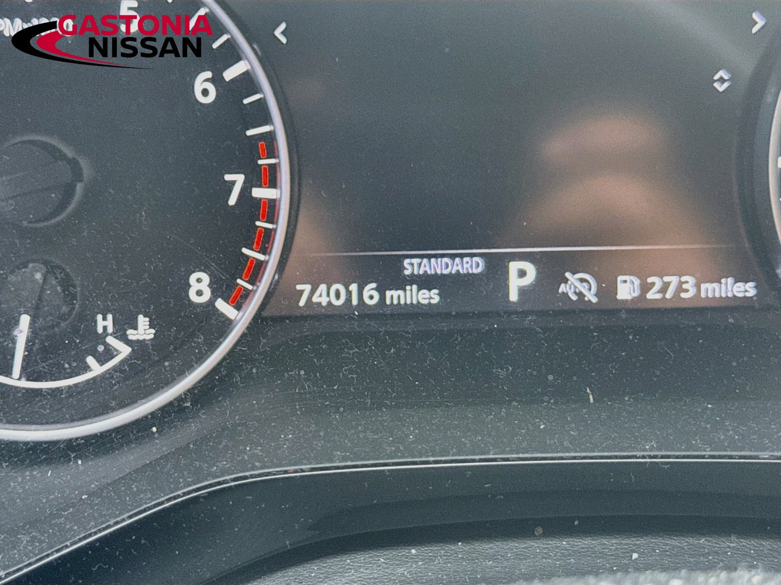 Used 2022 Nissan Pathfinder SL w/ Lighting Package (N92) FWD image 15