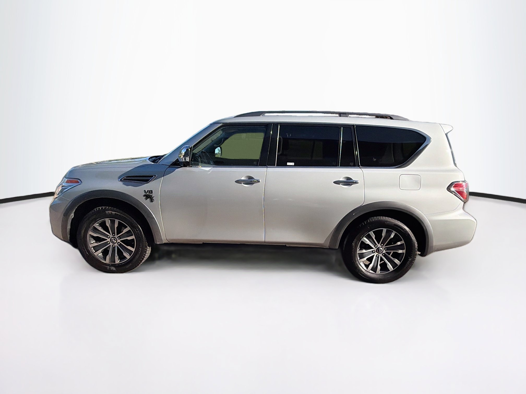 Used 2018 Nissan Armada SL w/ Moonroof Package AWD/4WD image 4