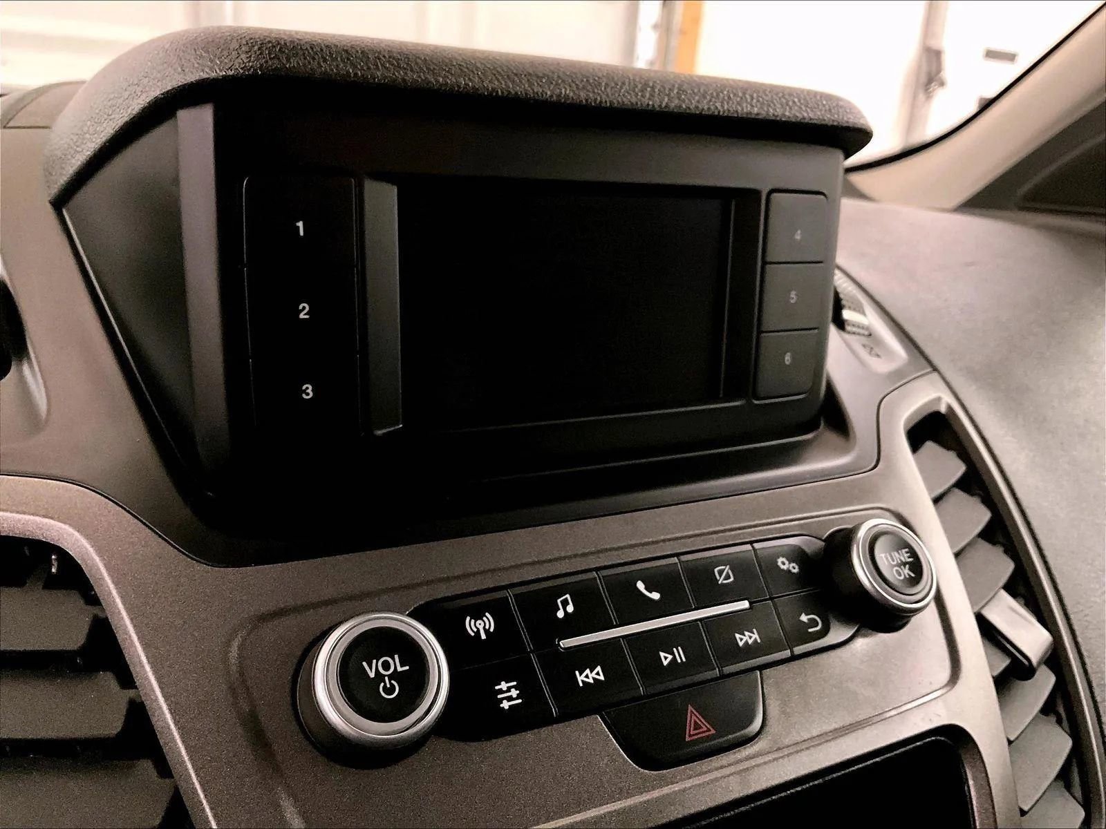 Used 2022 Ford Transit Connect XL image 20