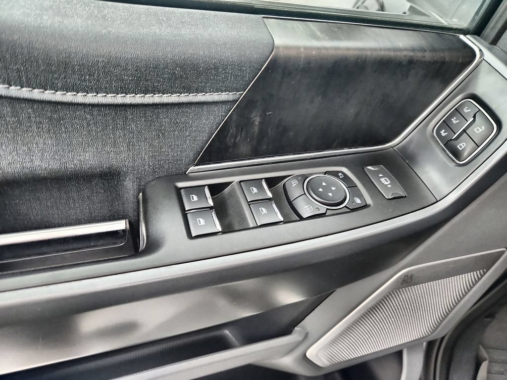 Used 2022 Ford F150 Lariat w/ Equipment Group 502A High AWD/4WD image 23