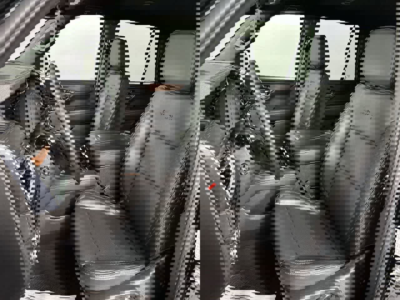 Used 2025 GMC Yukon Denali image 13