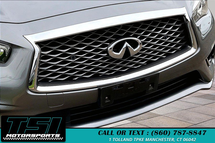 Used 2019 INFINITI Q50 Luxe w/ Essential Package (3.0T Luxe) AWD/4WD image 28