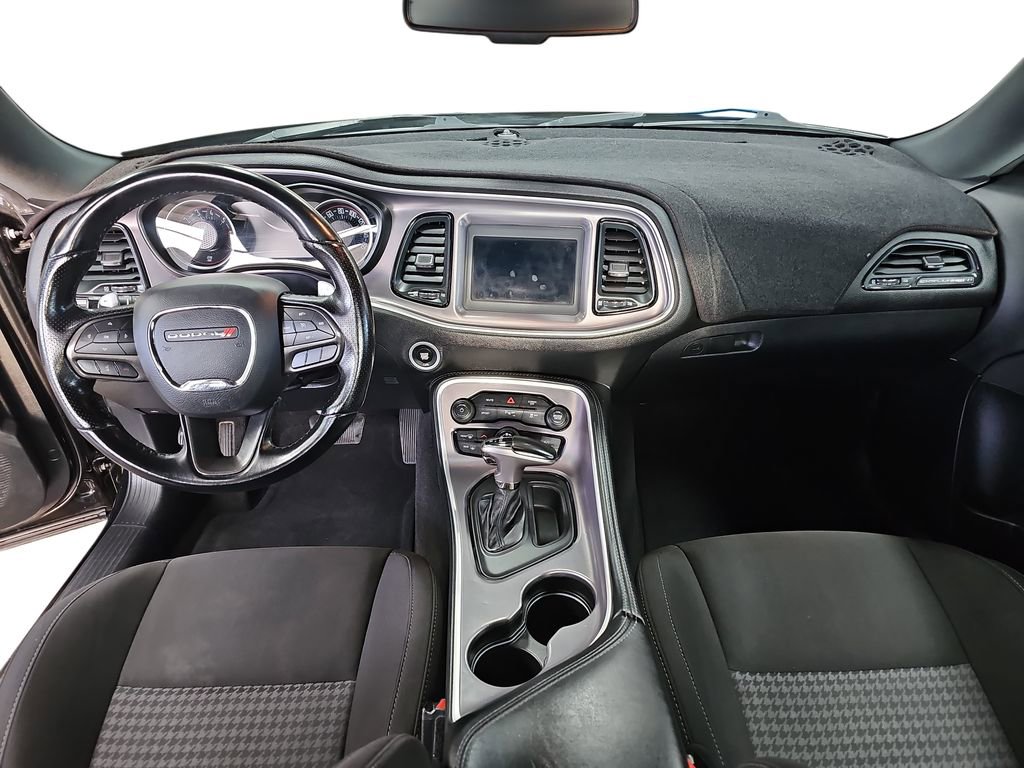 Used 2022 Dodge Challenger R/T image 9
