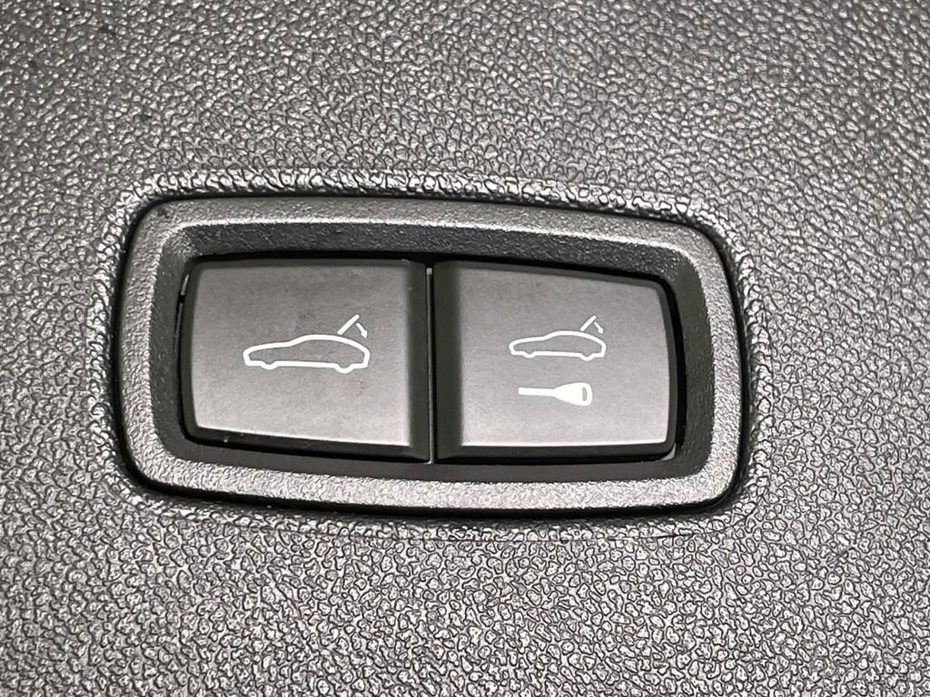 Certified 2023 Porsche Cayenne GTS image 21