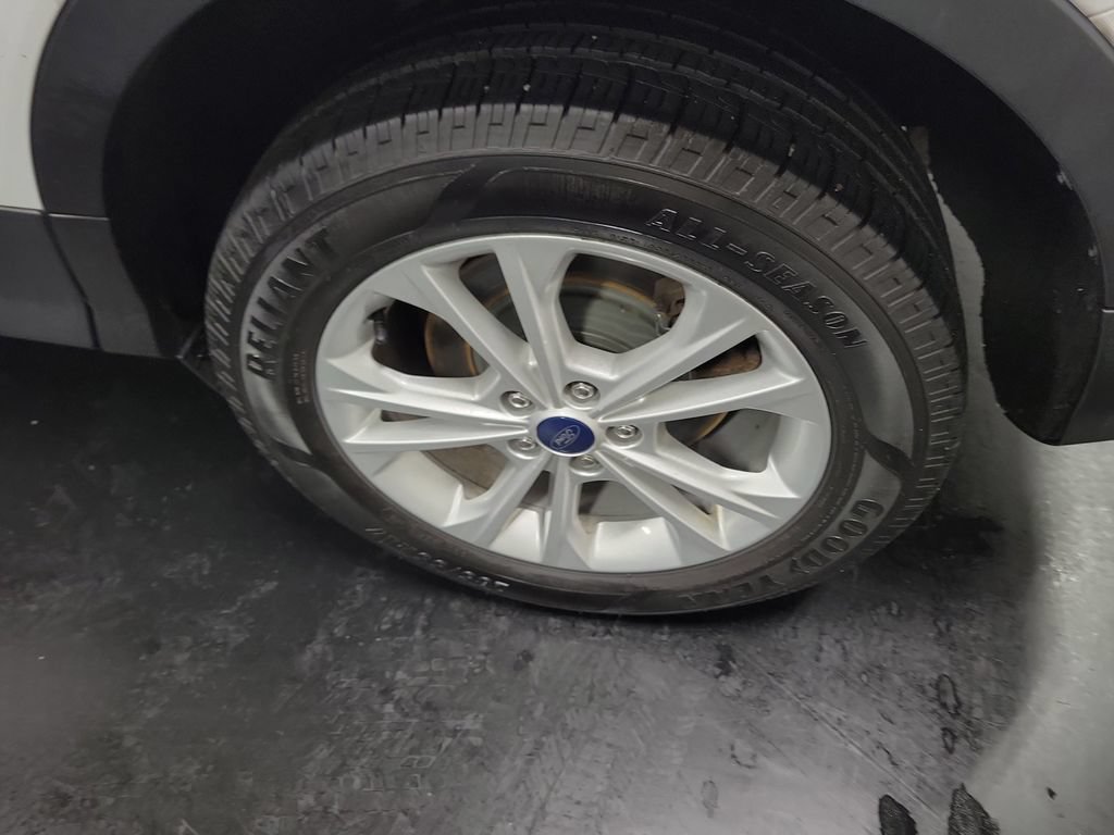 Used 2019 Ford Escape SE AWD/4WD image 13