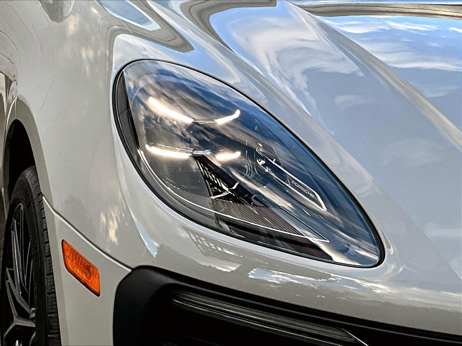 New 2026 Porsche Macan image 23