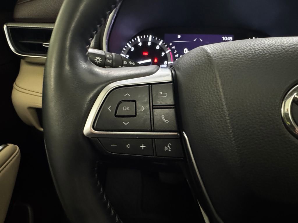 Used 2020 Toyota Highlander Platinum image 28