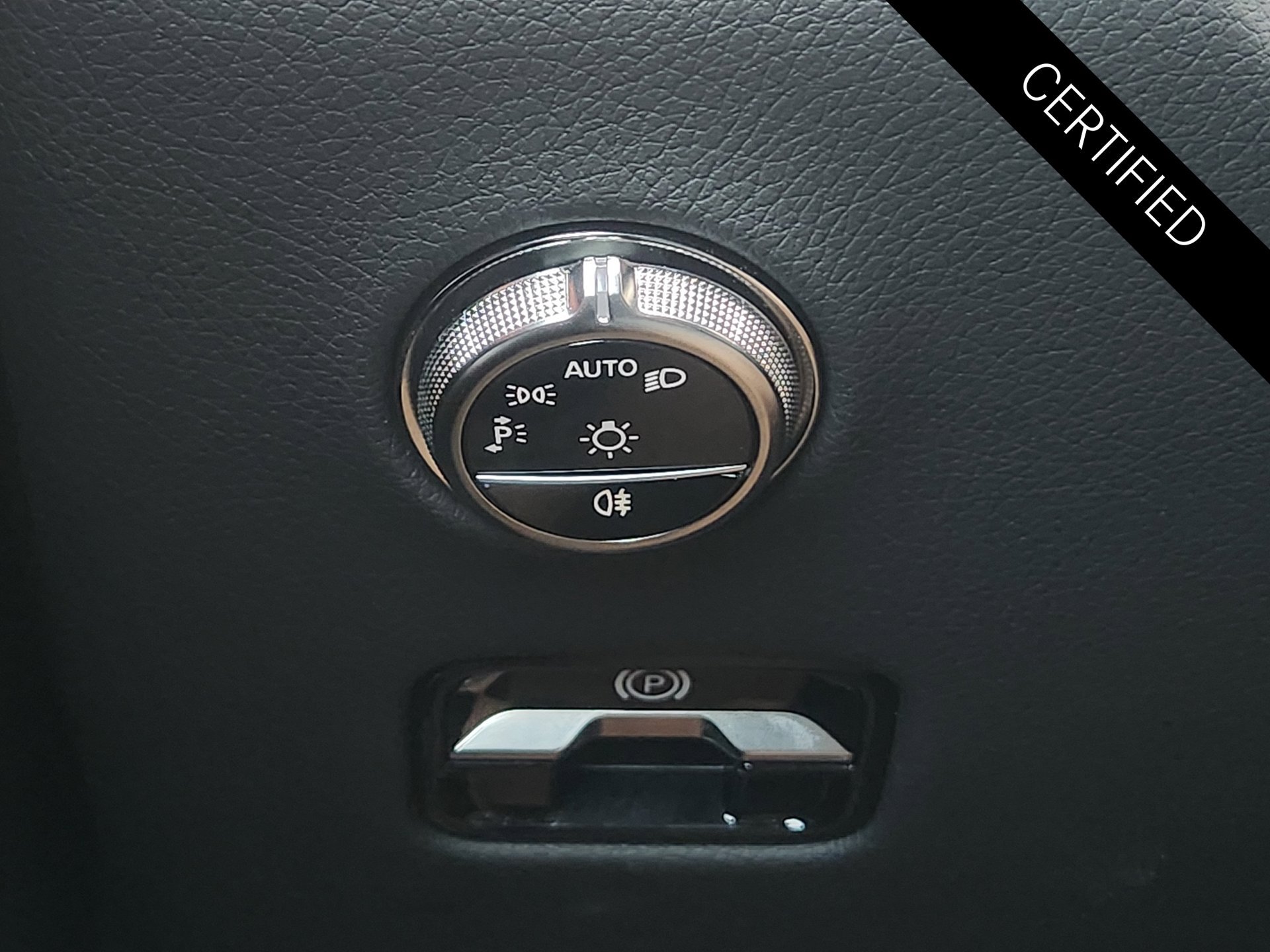 Certified 2026 Mercedes-Benz GLC 300 image 23