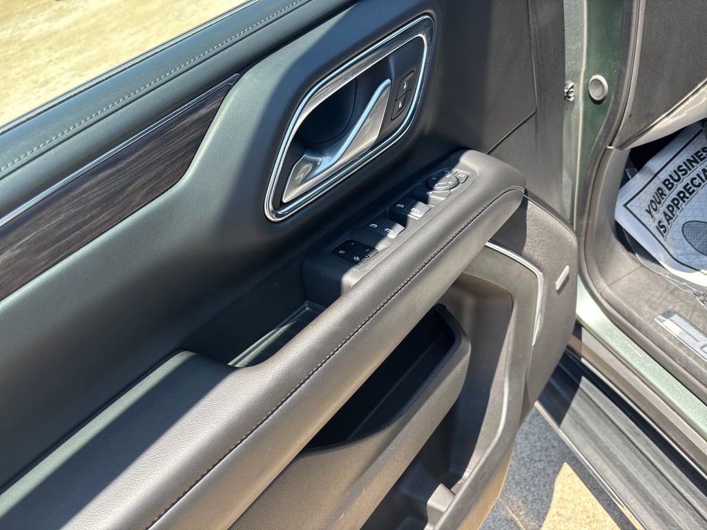 Used 2024 Chevrolet Tahoe LT RWD image 12