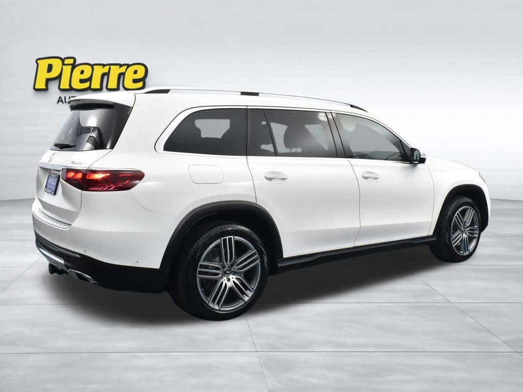 Used 2025 Mercedes-Benz GLS 450 4MATIC image 4