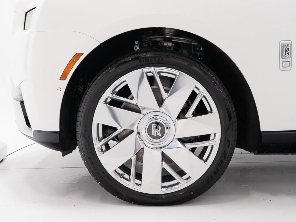 Used 2026 Rolls-Royce Cullinan AWD/4WD image 48