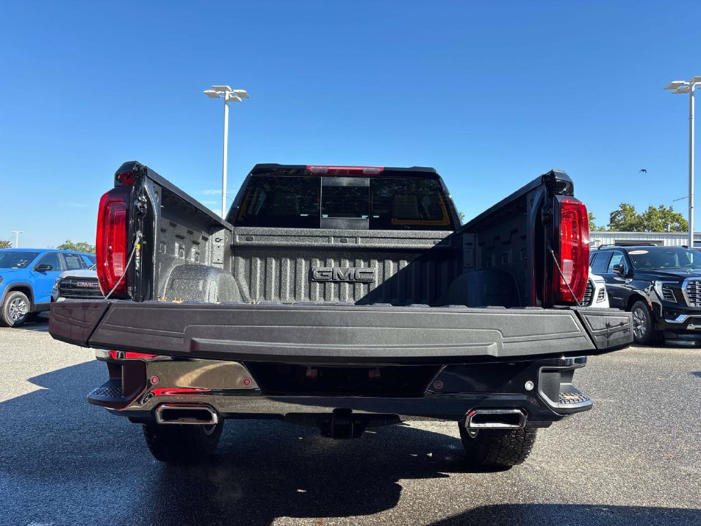 New 2026 GMC Sierra 1500 SLT AWD/4WD image 5