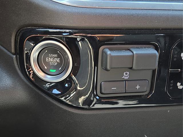 Used 2025 GMC Sierra 1500 SLT RWD image 25