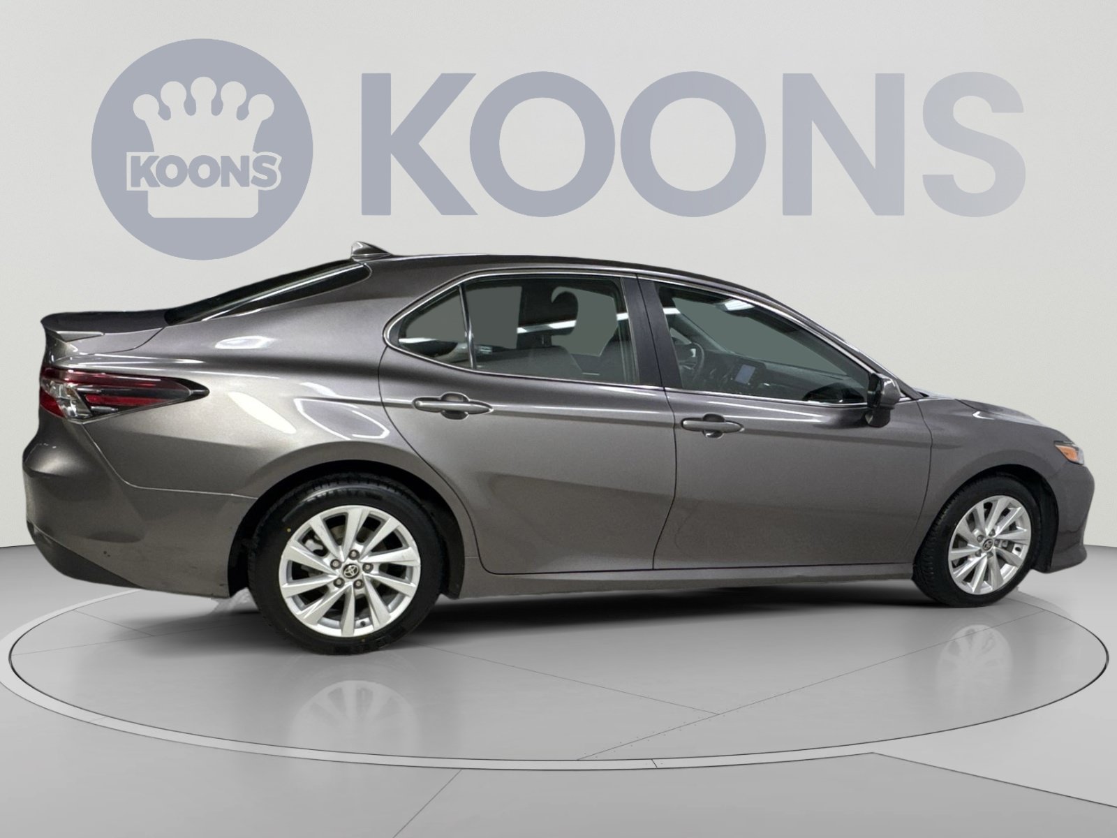 Used 2024 Toyota Camry LE FWD image 21