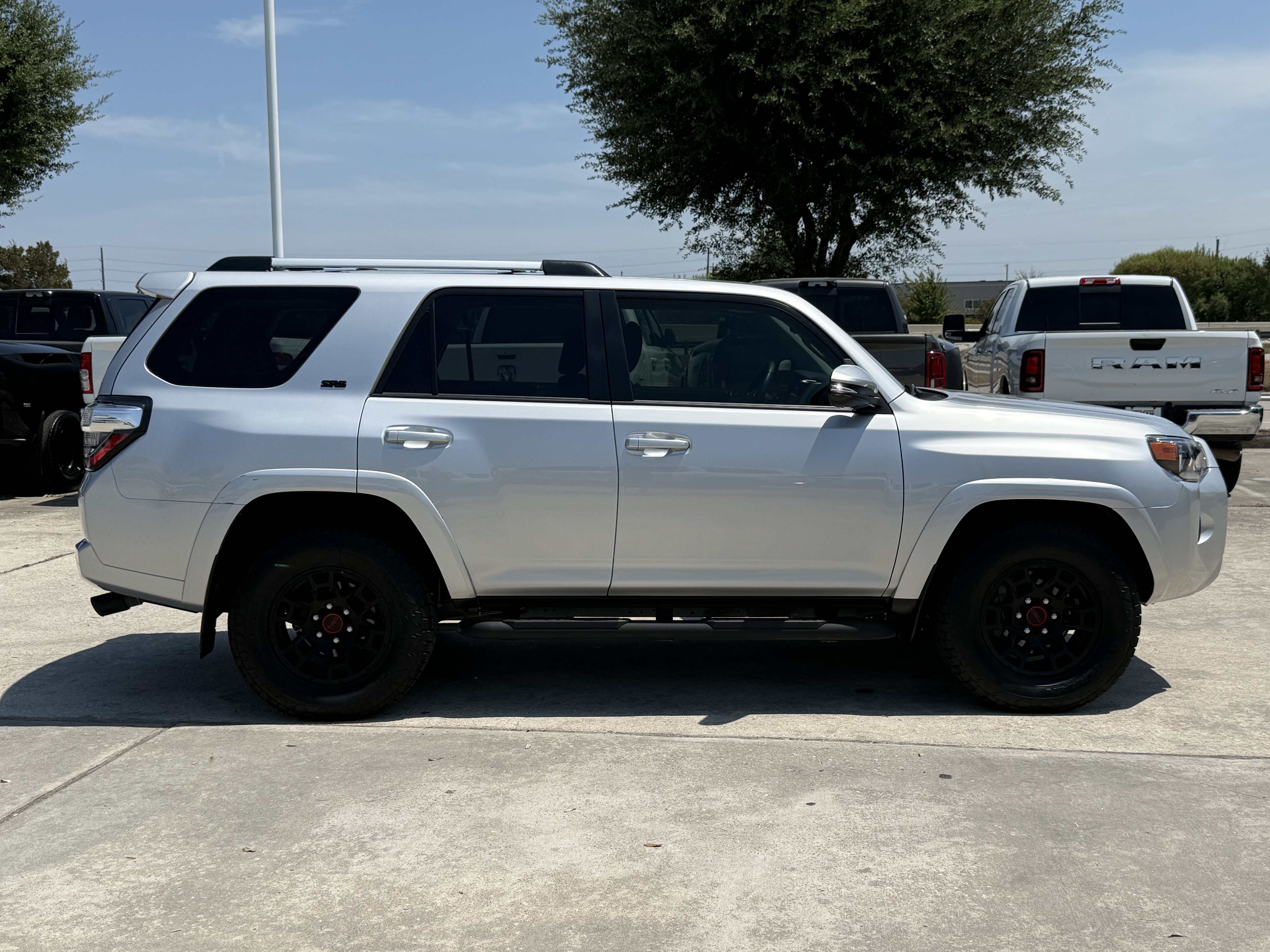 Used 2024 Toyota 4Runner SR5 Premium w/ Moonroof Package RWD image 3