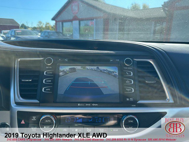 Used 2019 Toyota Highlander XLE image 19