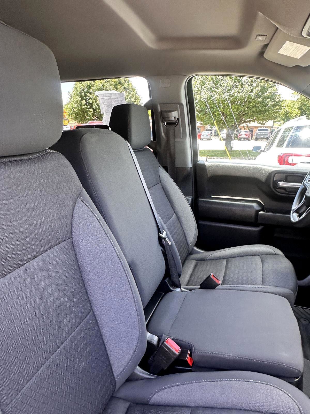 Used 2023 Chevrolet Silverado 1500 Custom image 41