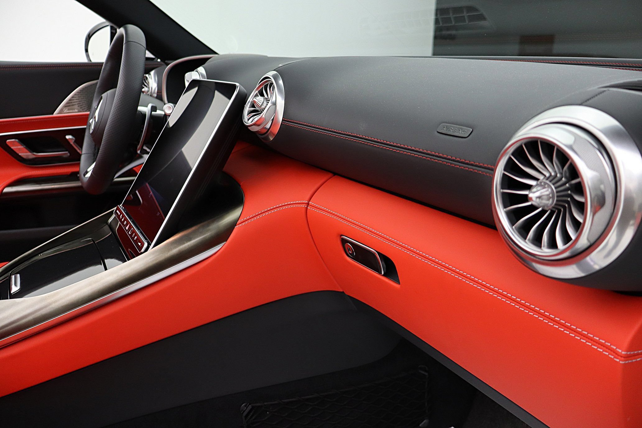 Used 2023 Mercedes-Benz SL 43 AMG image 31