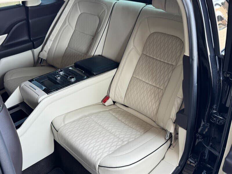 Used 2019 Lincoln Continental Black Label w/ Rear Seat Package image 20