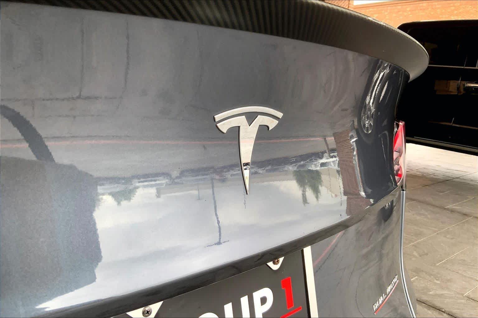 Used 2022 Tesla Model Y Performance AWD/4WD image 29