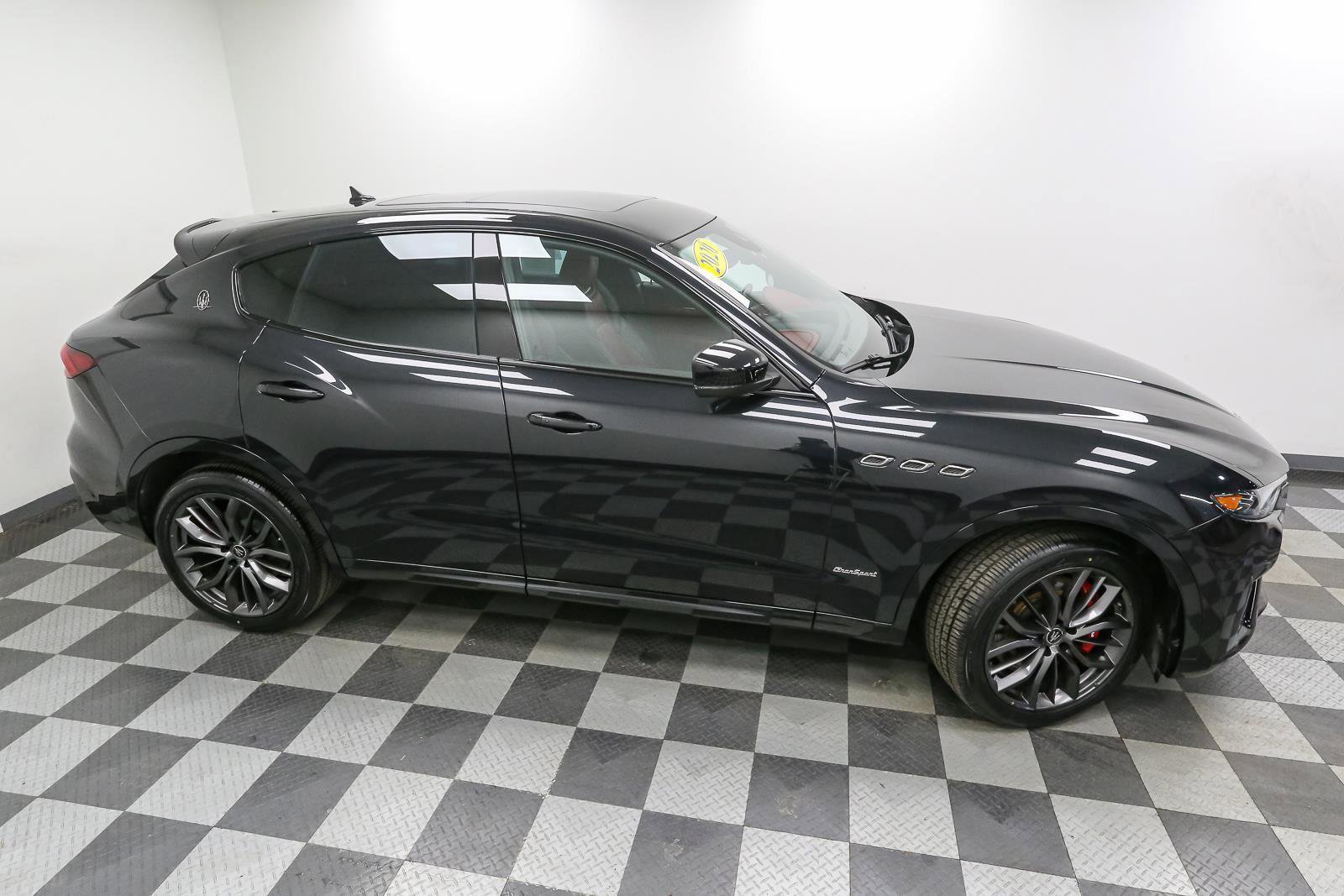Used 2020 Maserati Levante S GranSport image 5