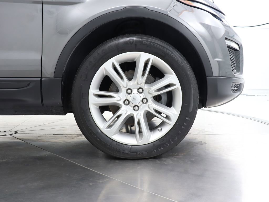 Used 2019 Land Rover Range Rover Evoque SE Premium AWD/4WD image 44