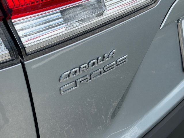 Certified 2023 Toyota Corolla Cross LE w/ Moonroof Package AWD/4WD image 16