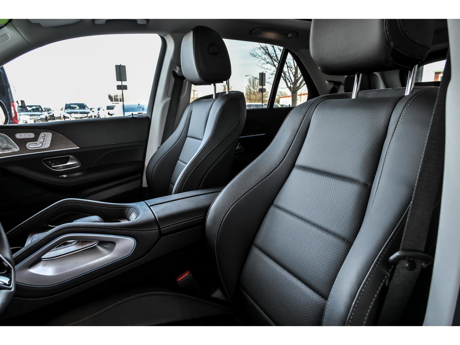 Certified 2025 Mercedes-Benz GLE 350 4MATIC image 11