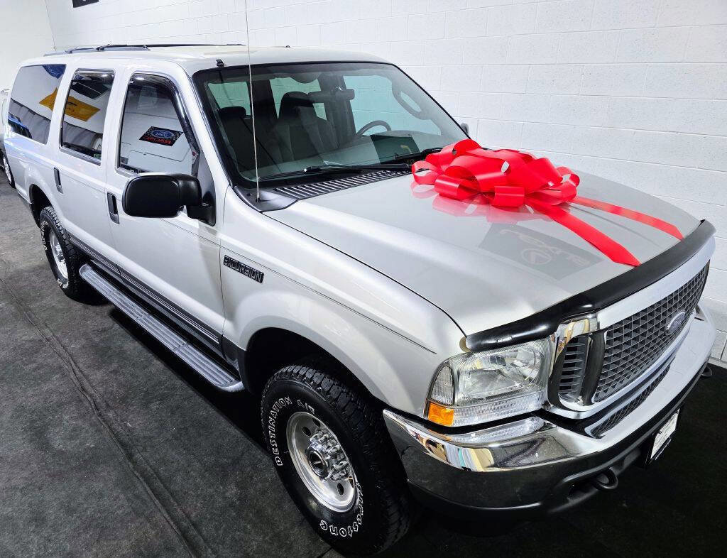 Used 2004 Ford Excursion XLT AWD/4WD image 5
