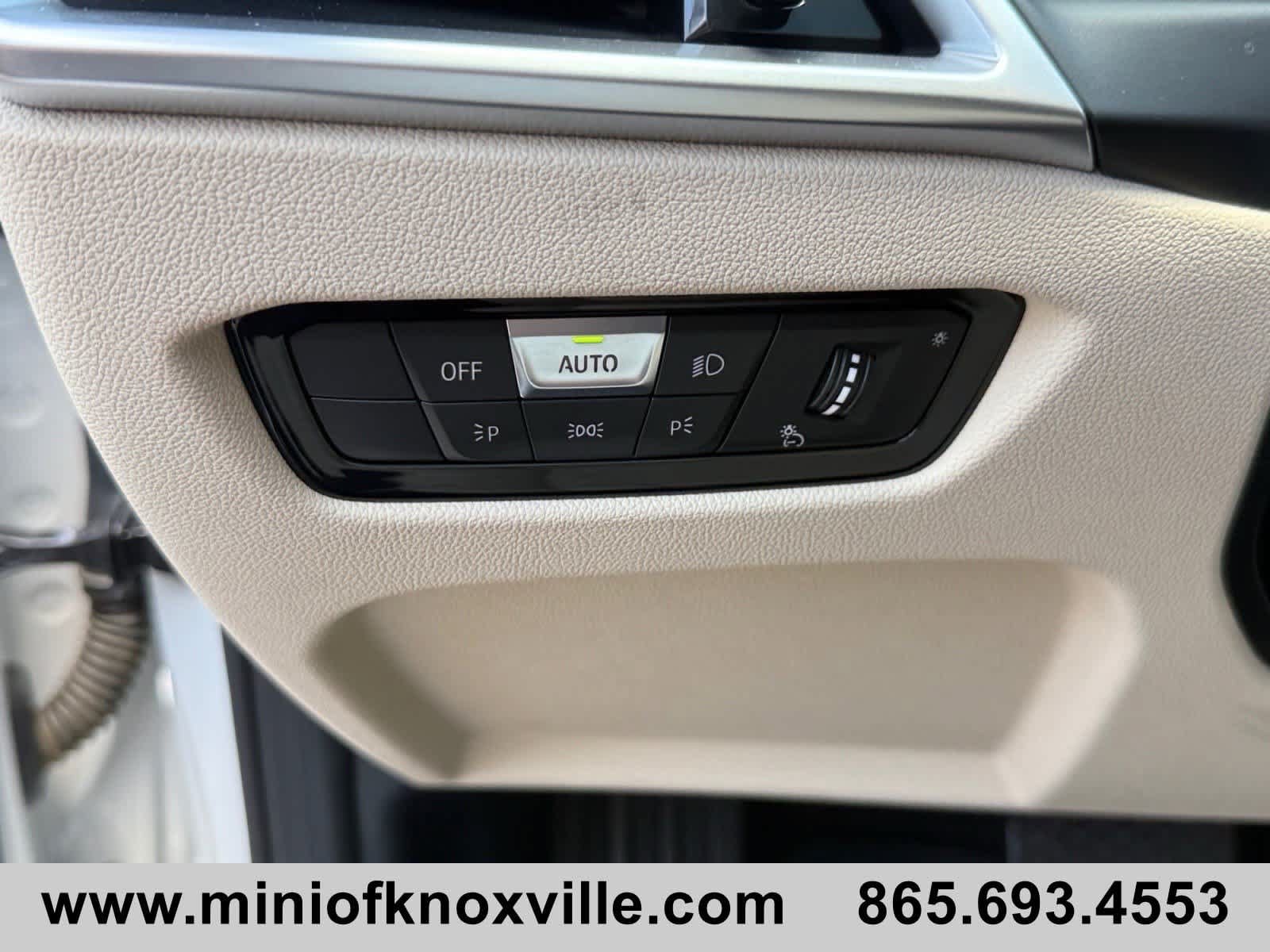 Used 2025 BMW i4 eDrive40 w/ Parking Assistance Package RWD image 24