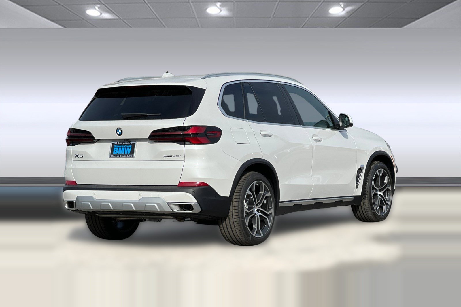Used 2026 BMW X5 xDrive40i AWD/4WD image 9