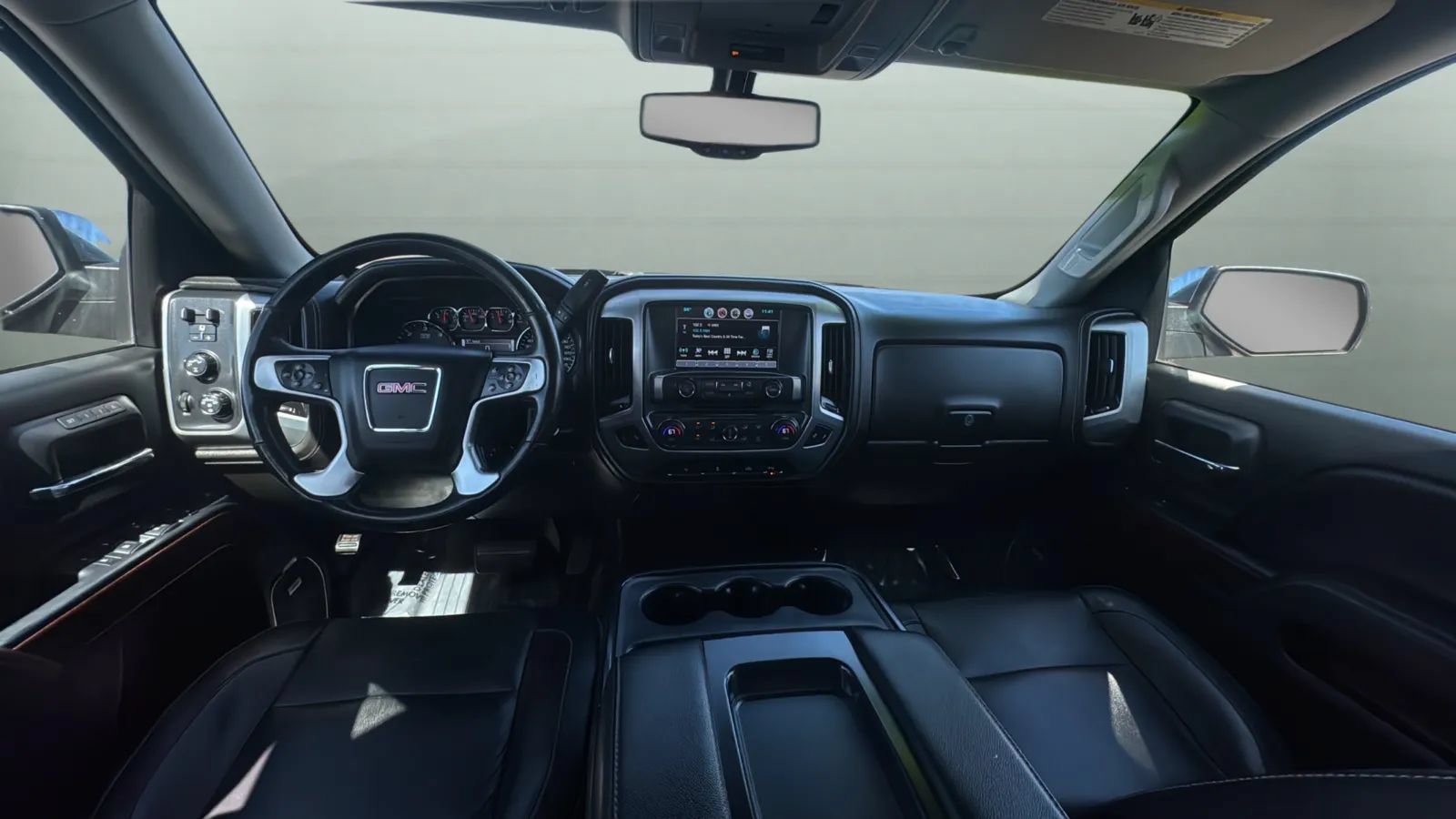 Used 2017 GMC Sierra 1500 SLT w/ SLT Premium Package AWD/4WD image 9