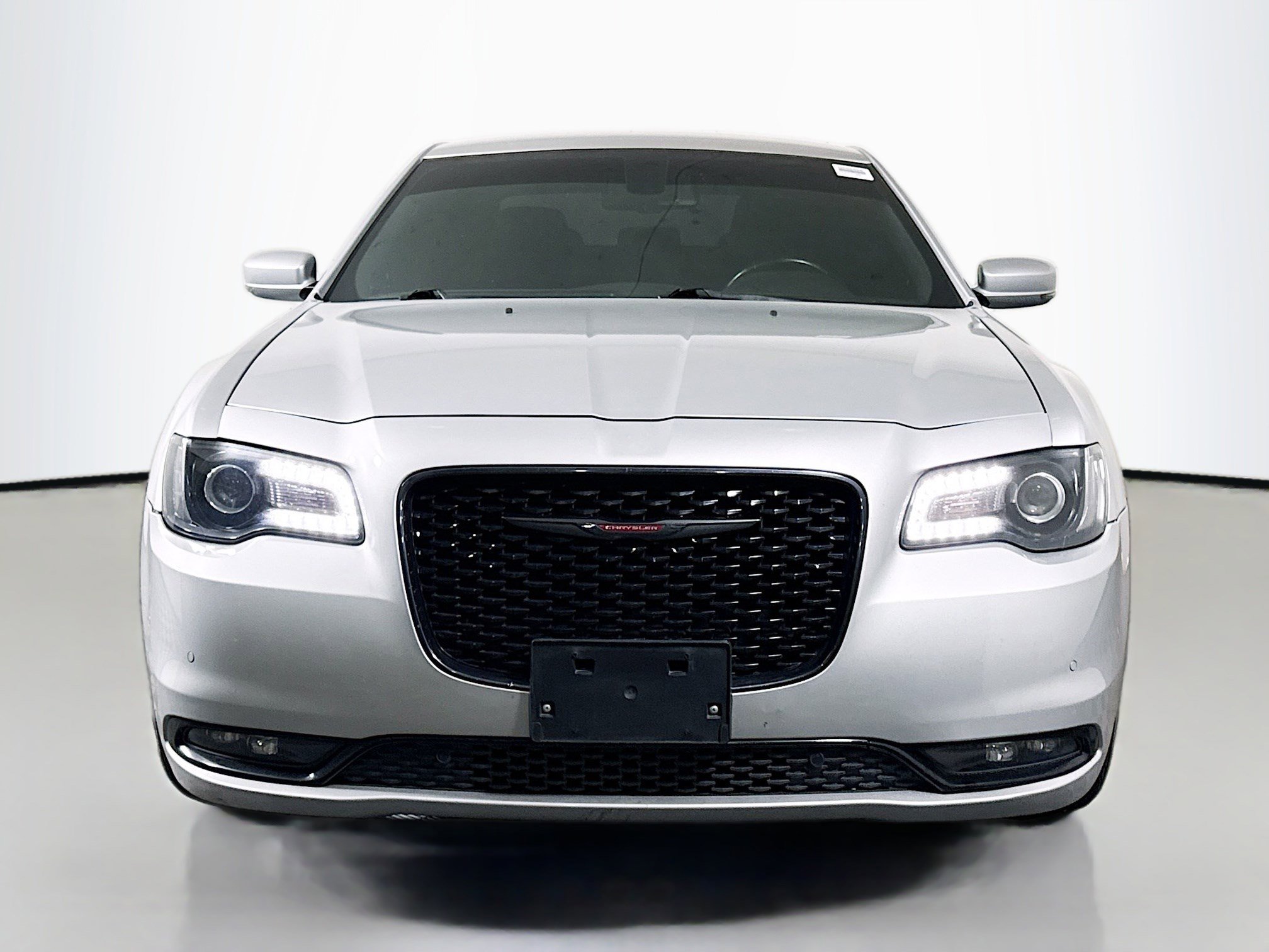 Used 2021 Chrysler 300 S image 2